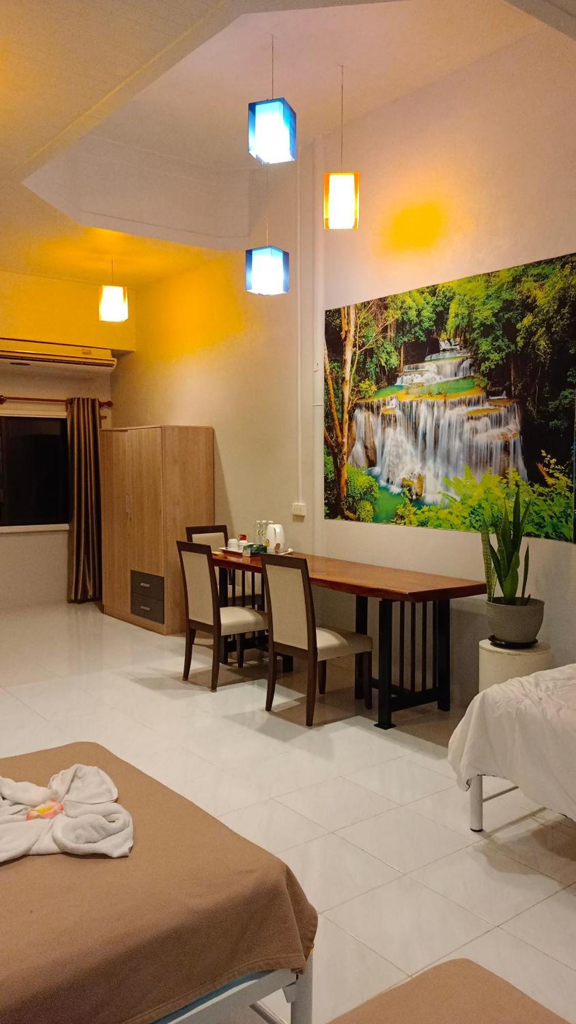 Batikseafood Airport & Room Ban Bo Sai Klang Екстер'єр фото