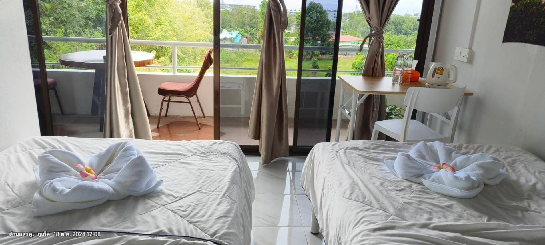 Batikseafood Airport & Room Ban Bo Sai Klang Екстер'єр фото