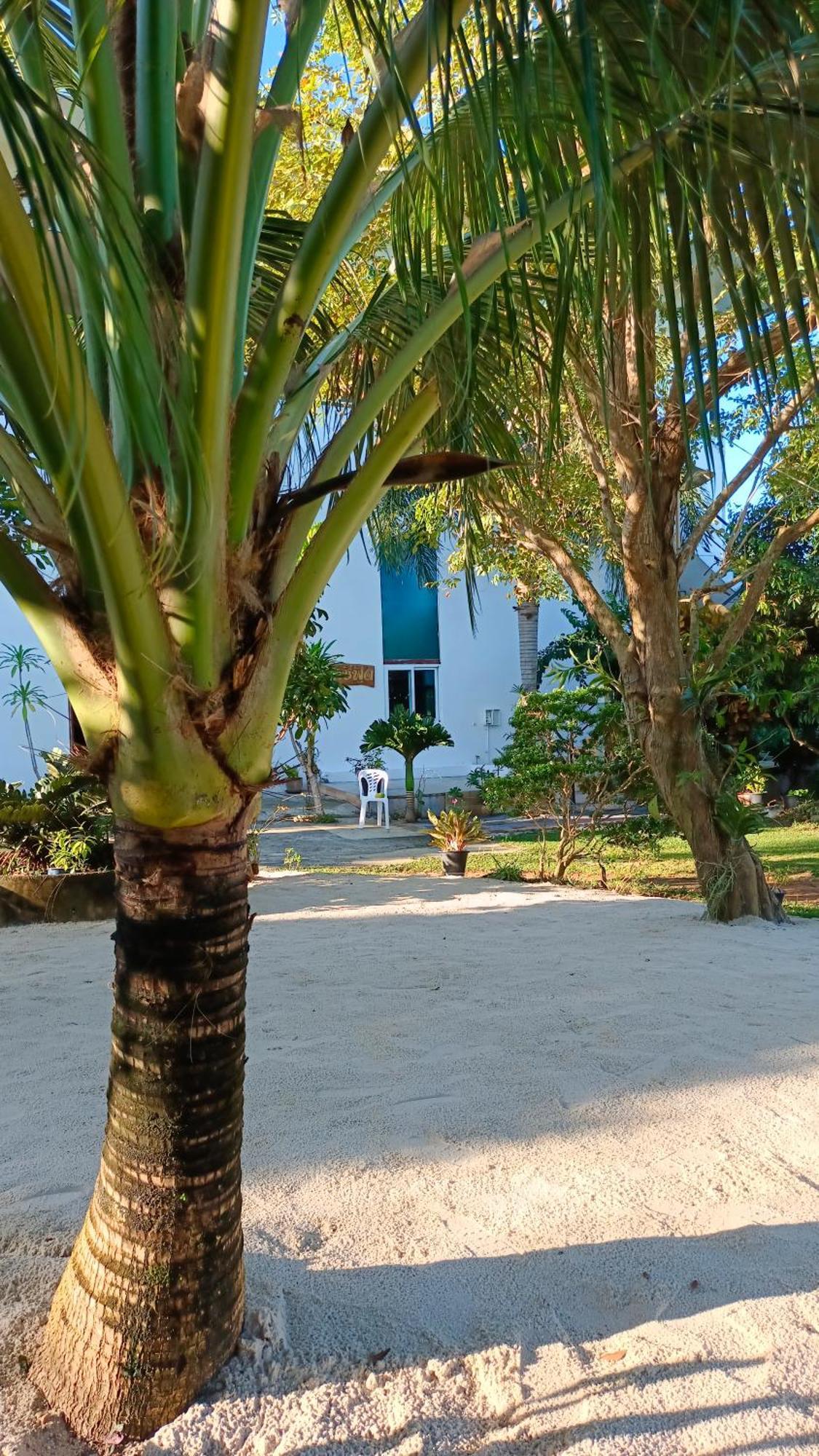 Batikseafood Airport & Room Ban Bo Sai Klang Екстер'єр фото