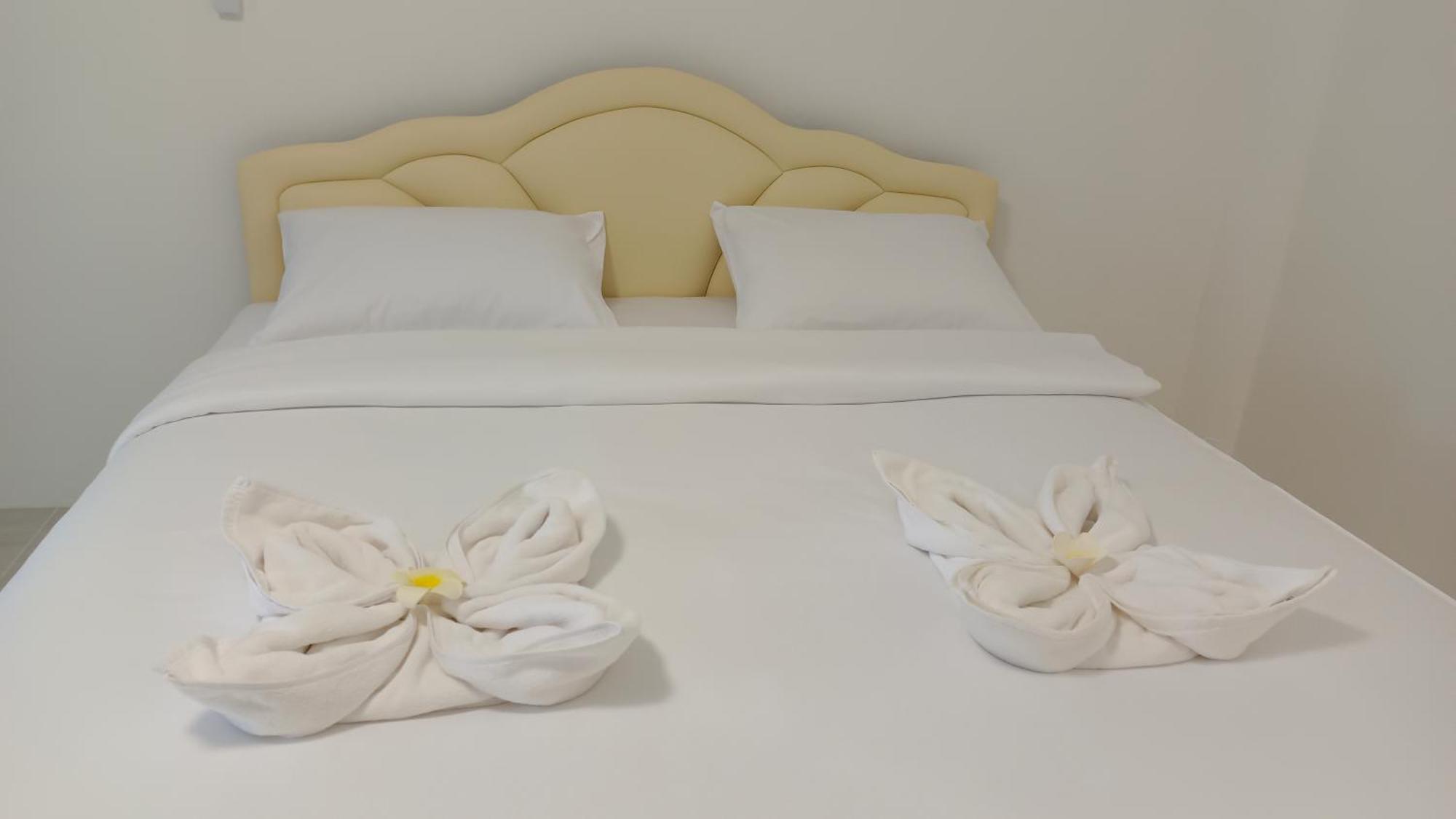 Batikseafood Airport & Room Ban Bo Sai Klang Екстер'єр фото